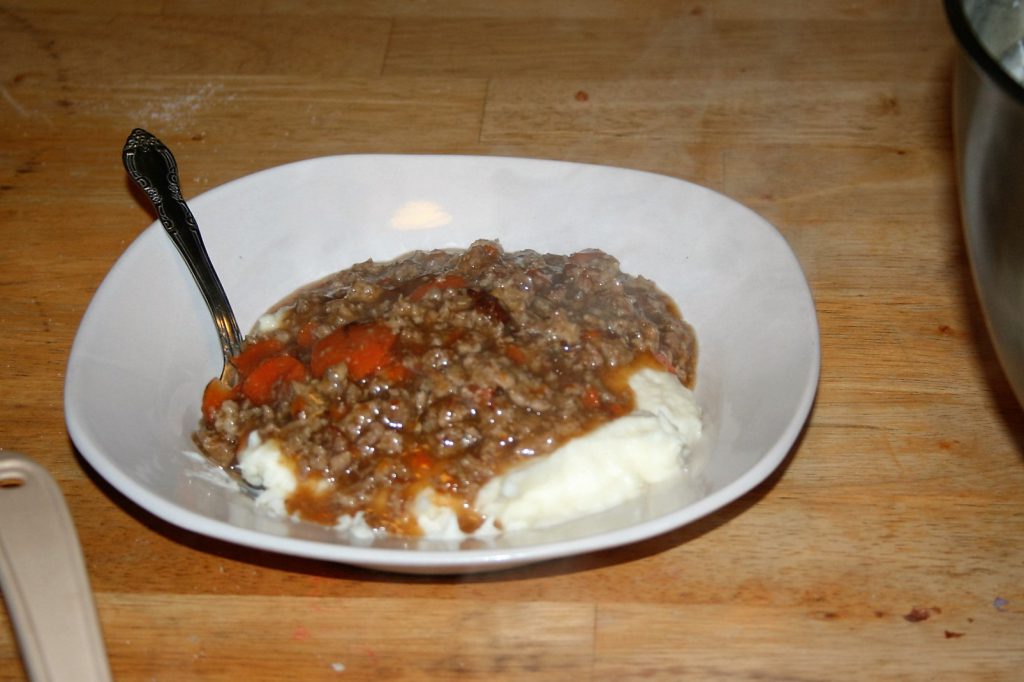Meat Gravy and Mashed Potatoes ~ Lifeofjoy.me